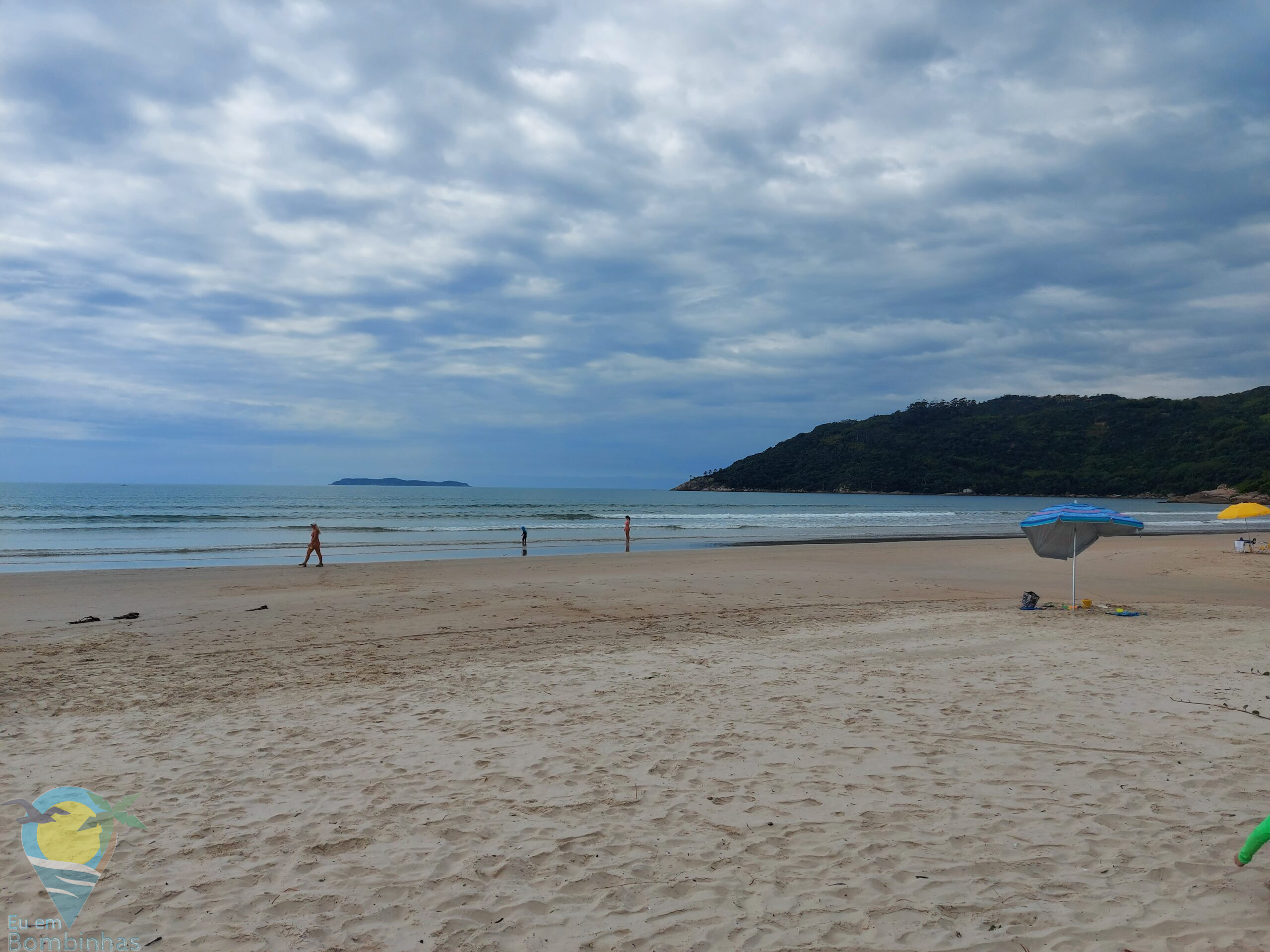 Anúncio vende areia da praia de Bombinhas